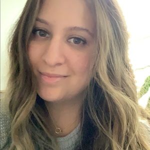 Meet your Posher, Alexanndra